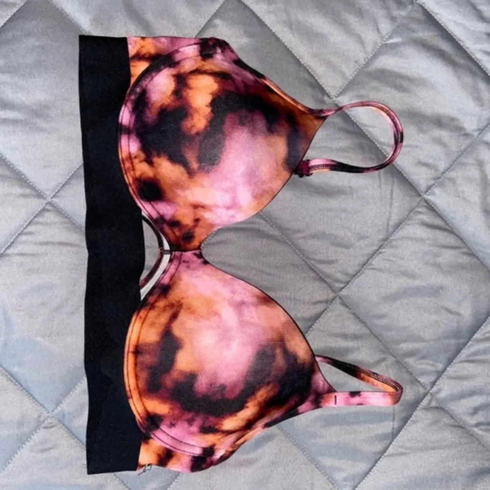 VS PINK gym to swim top